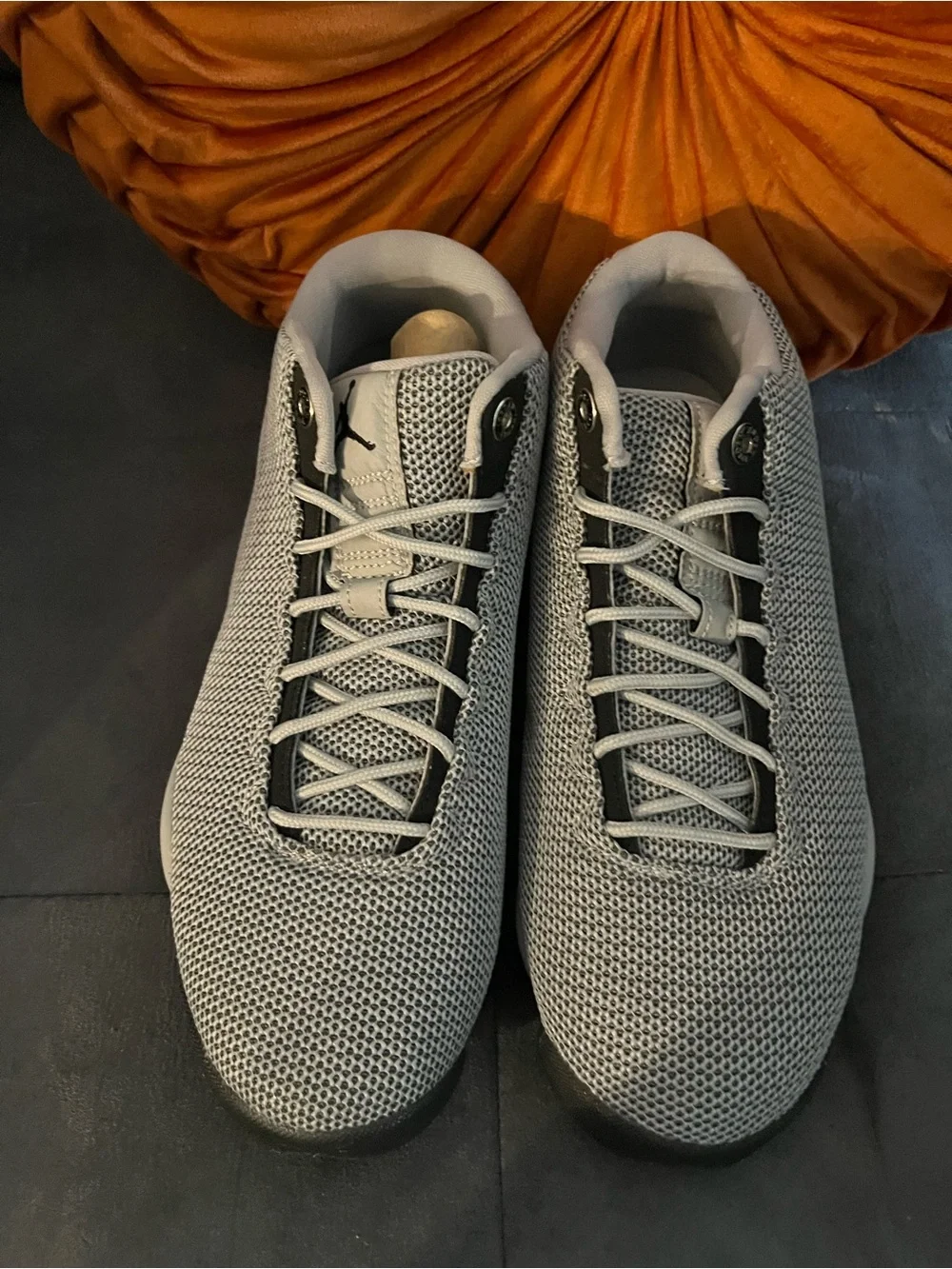 Jordan Low-Top Knit Sneakers in Light Grey